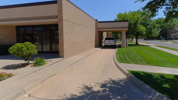 Office For Lease: 1001 S Harrison St, Amarillo, TX 79101